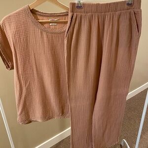Faherty Organic Cotton Short Sleeve/Pant Set, Mauve, size medium